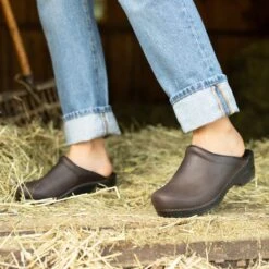 Dansko Sonja Antique Brown/Black -Dansko Shoe Store HeritagePDPSonjabrown2 a5332d82 4448 4dd5 bb43 c677bc482d88