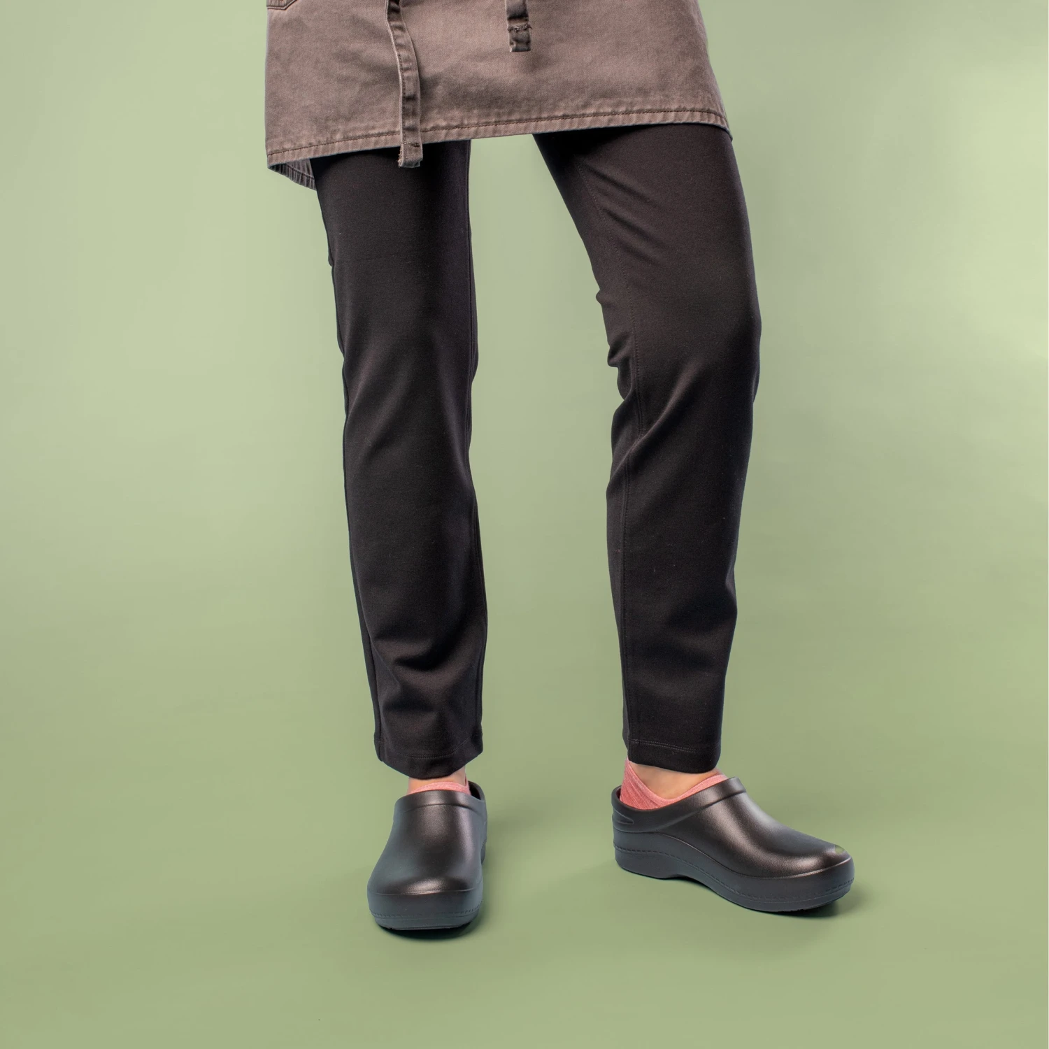 Dansko Kaci Black Molded 5 Dansko Kaci Black Molded - Image 3